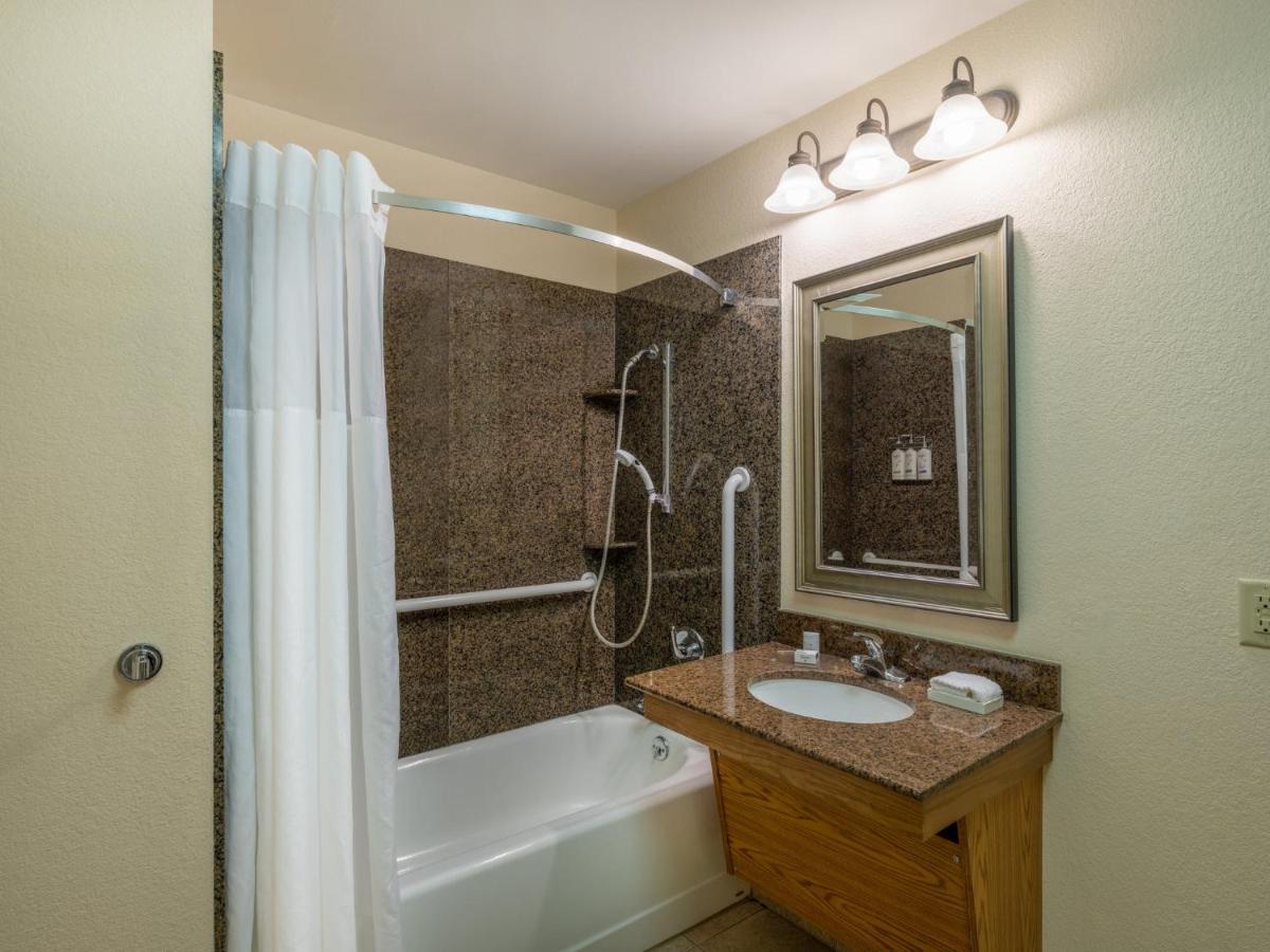 Staybridge Suites Milwaukee Airport South By Ihg Franklin  Bagian luar foto