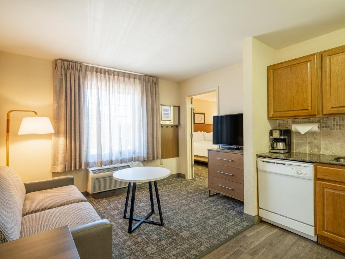Staybridge Suites Milwaukee Airport South By Ihg Franklin  Bagian luar foto